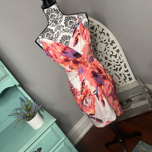Yumi Kim Coral Cosmo Tulip Mini Dress Size XS Boho Resortwear Beach Vacation - Picture 1 of 12